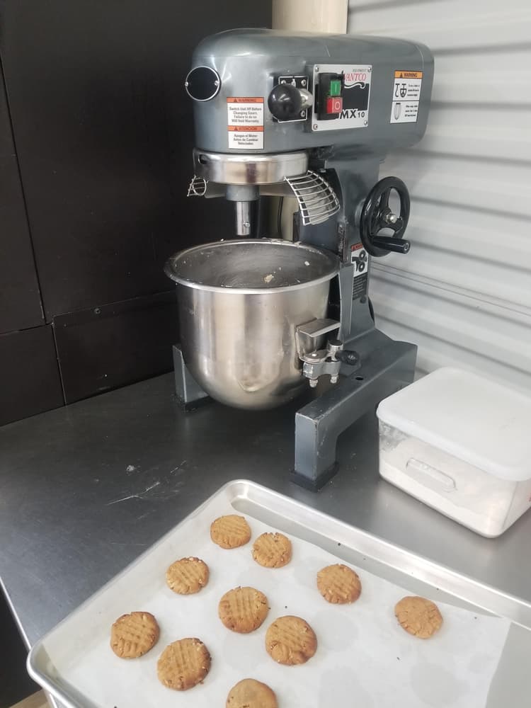 Best for any baker. No job to small or too large, this mixer will save your arms from hand mixing.