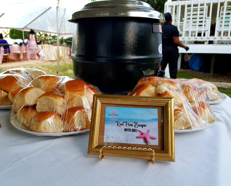 THIS SOUP KETTLE HOLDS A LOT AND THE TEMPERATURE DIAL ALLOWS YOU TO SET THE PERFECT LEVEL OF HEAT FOR ANY TYPE OF SOUP YOU PLAN ON KEEPING WARM/HOT FOR YOUR GUESTS.