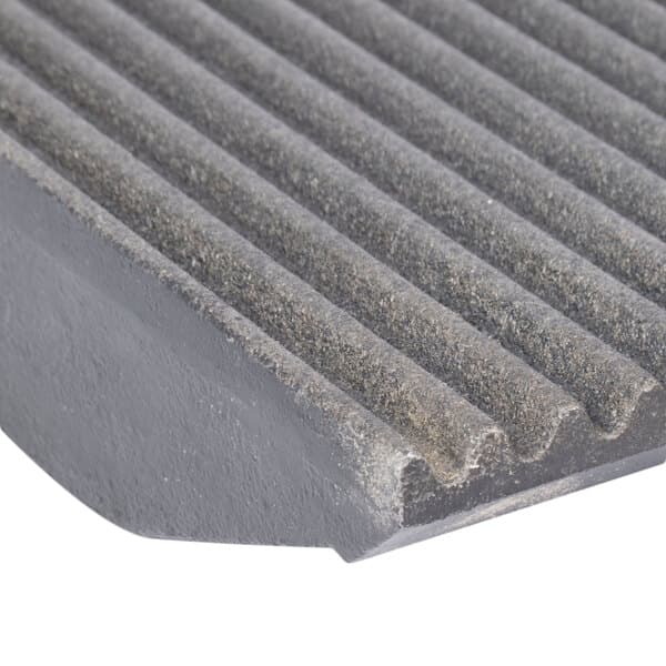 A grey grooved surface on a Avantco left side grill plate.