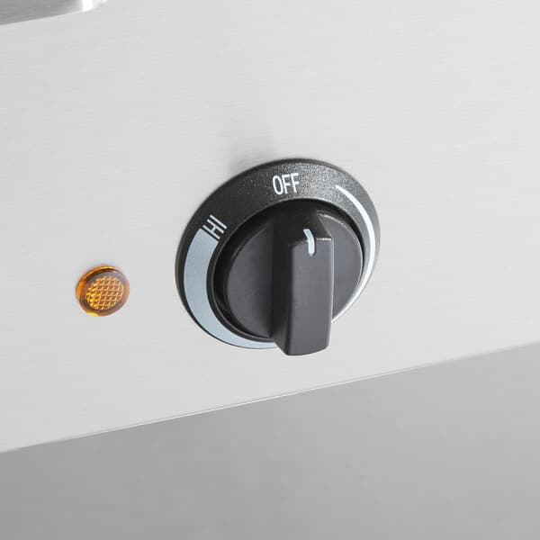 The dial on an Avantco electric steam table.